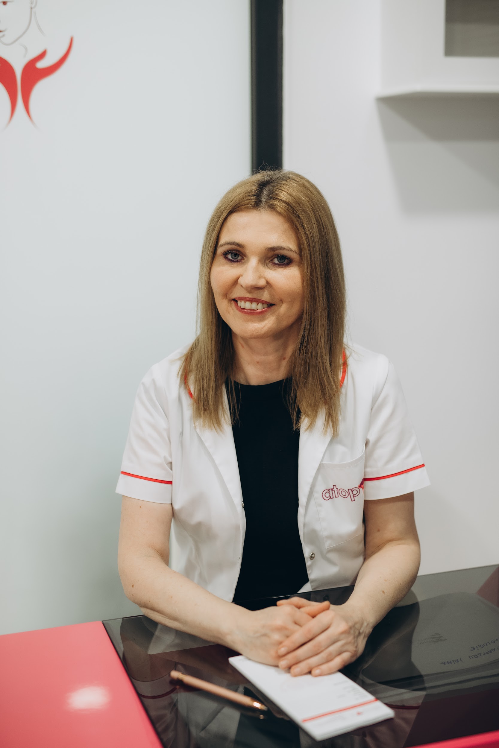 Dr Claudia Artenie